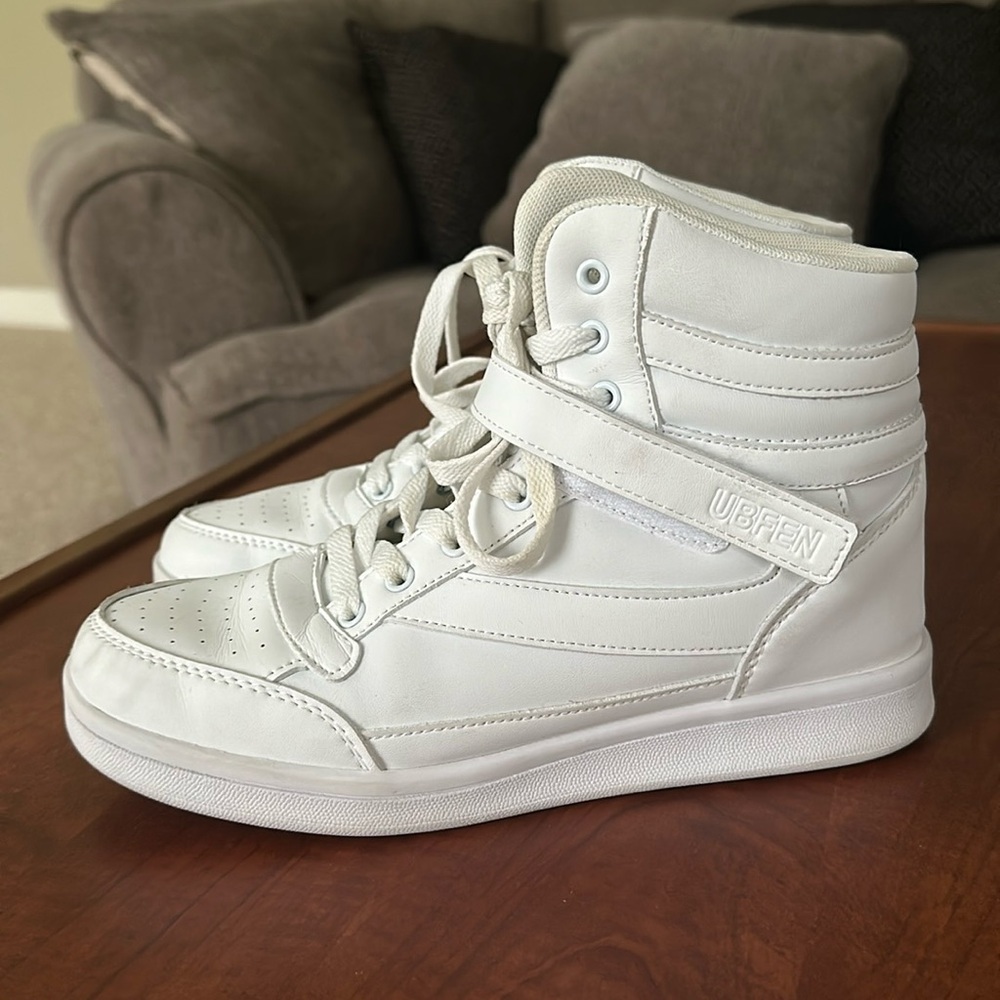 Ubfen high top sneakers. All white. Women’s size 8 1/2.